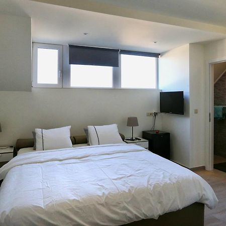 B&B Handelshof Лиер Екстериор снимка
