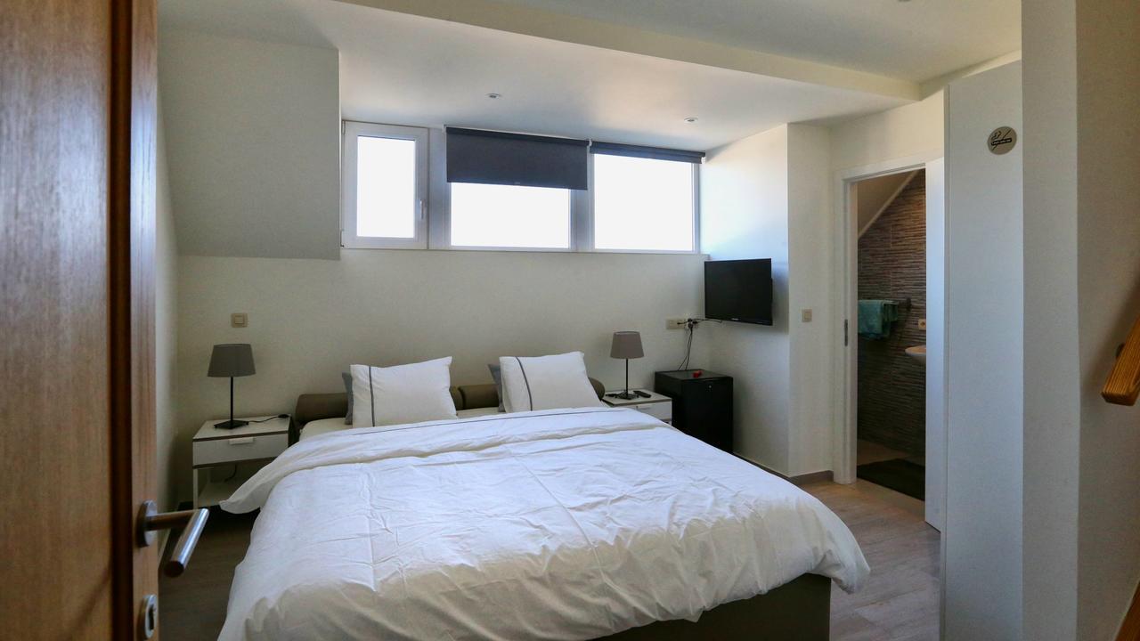 B&B Handelshof Лиер Екстериор снимка